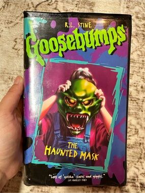 R.L. Stine Goosebumps The Haunted Mask VHS  1996 Vintage